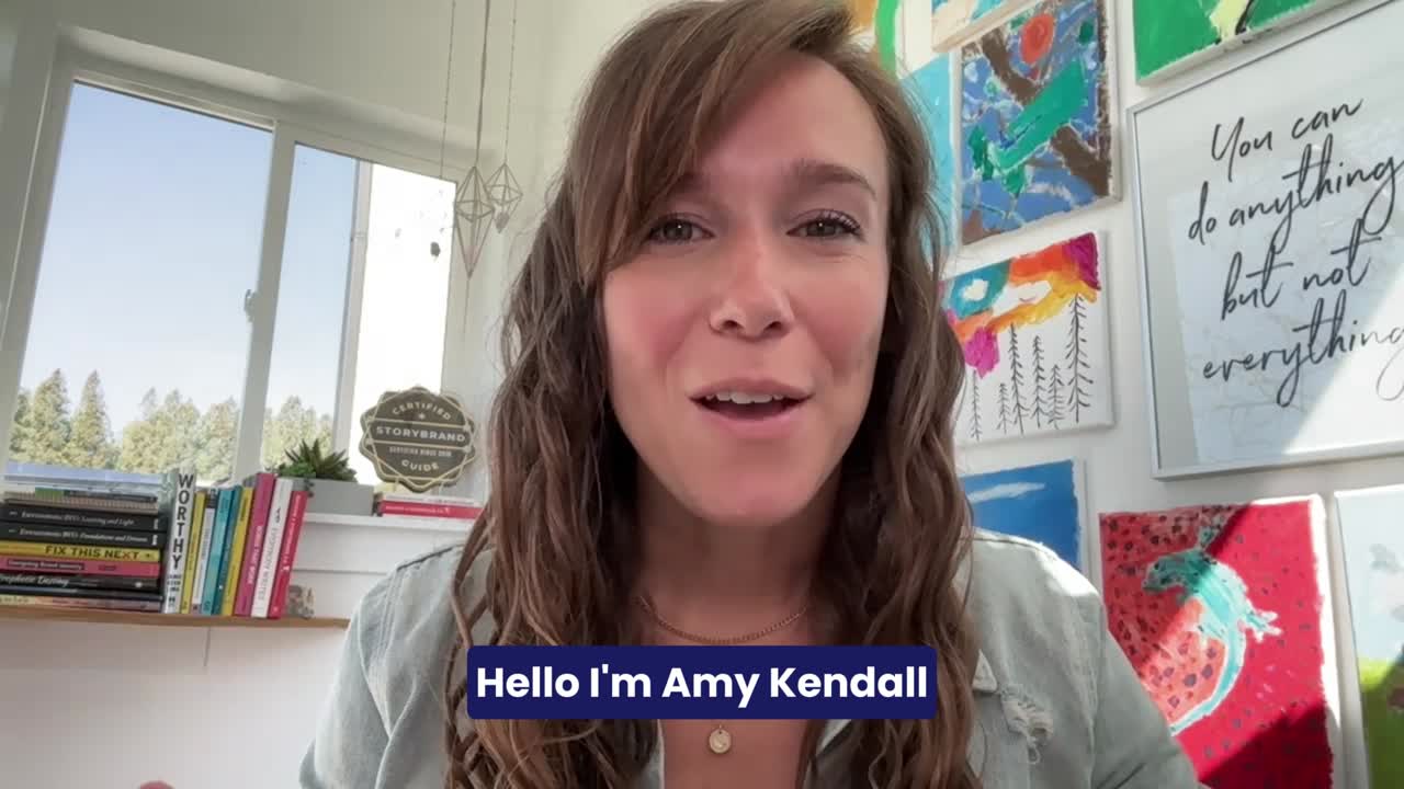 Amy Kendall, fundadora de Hello Story, en su publicación sobre crear contenido con propósito